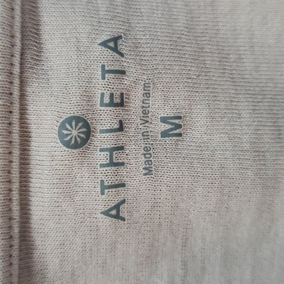 Athleta Oversized Boxy Weathered Cuffed Sleeve - Picture 5 of 8